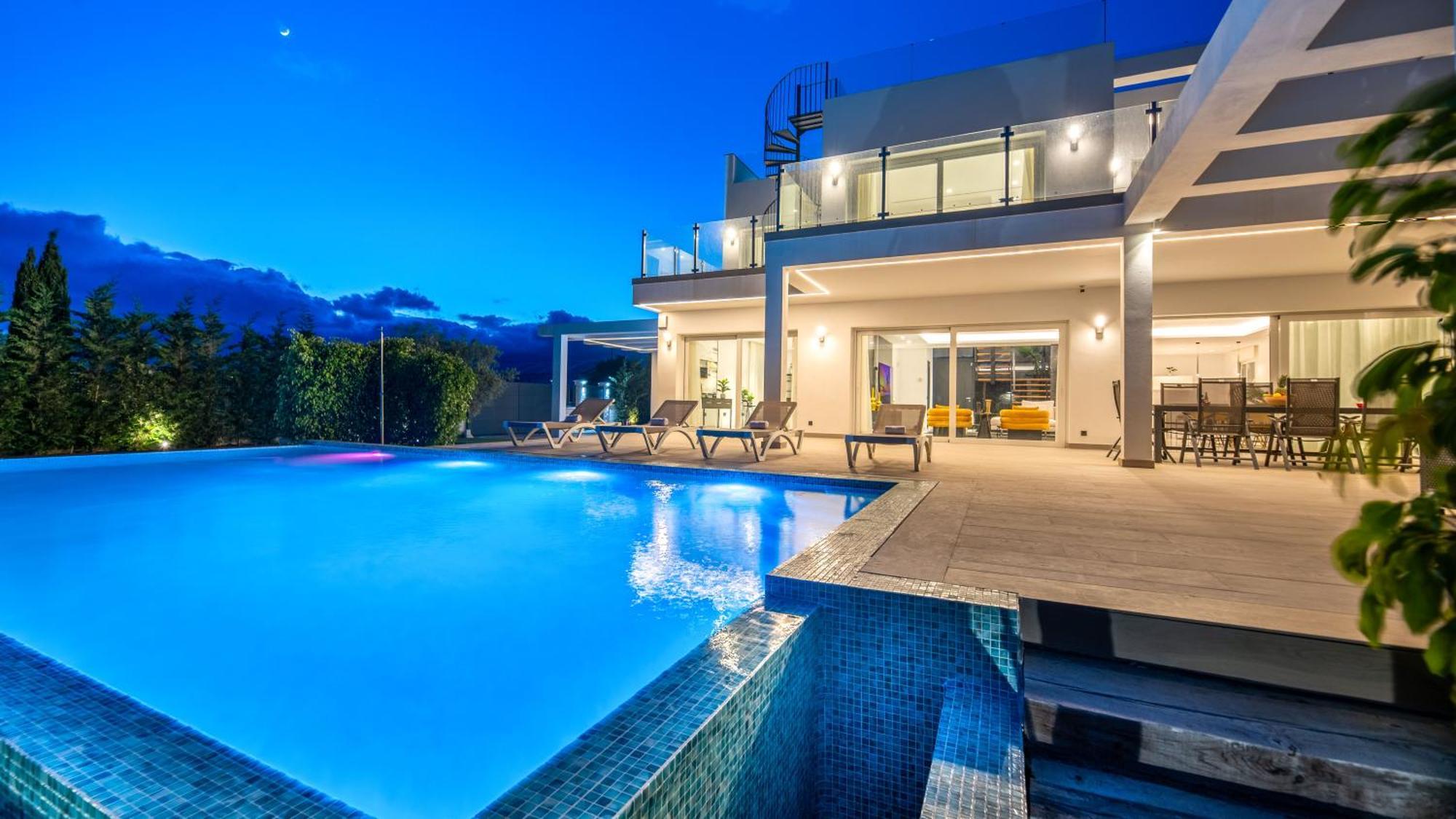 Villapadierna Solstice Sanctuary Villa *